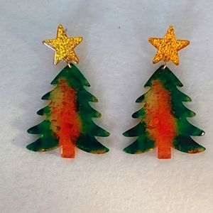 Fashion Fun Christmas Tree Earrings